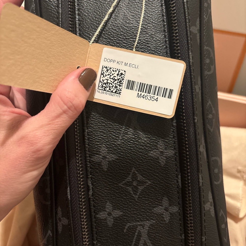 NWT Louis Vuitton Dopp Kit - Picture 5 of 7